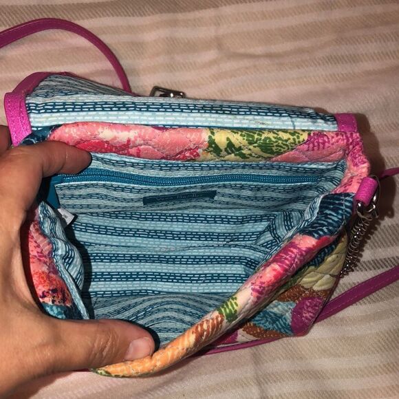Vera Bradley Superbloom Print Floral Quilted Small Crossbody Bag Purse - Picture 9 of 13